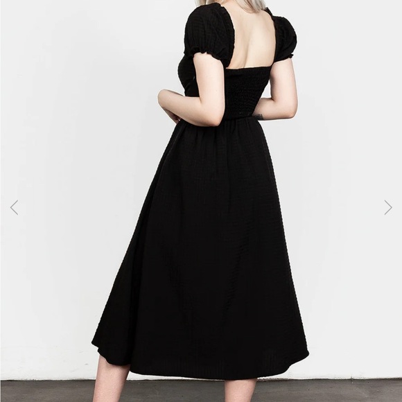 Disturbia Black Midi A-line Dress with Puff Sleeves and Sweetheart Neckline - Picture 3 of 5